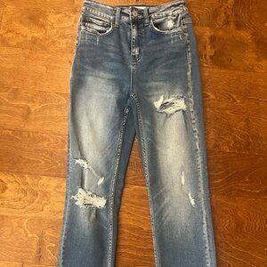 Vervet/Flying Monkey Distressed Blue Jeans SZ 25w; 10.5 Rs; 16.5 Hp29” insm